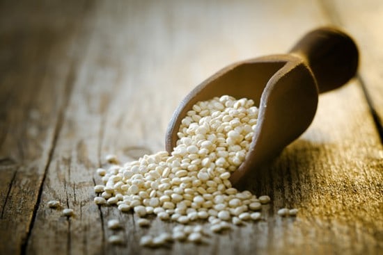 Thành phần dinh dưỡng và lợi ích sức khỏe của hạt Quinoa